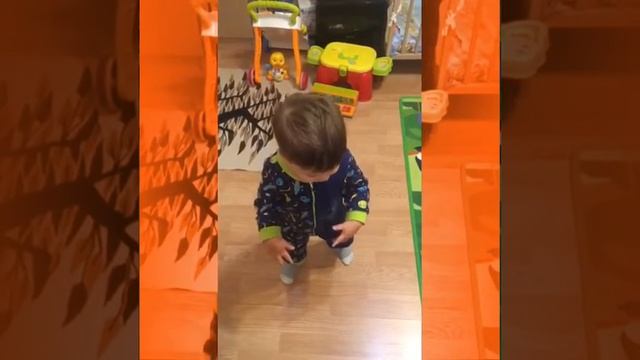 Первые шаги. РЦ «Радость» смотреть онлайн