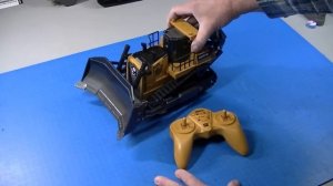 Huina 1569 RC Bulldozer Unboxing and Review