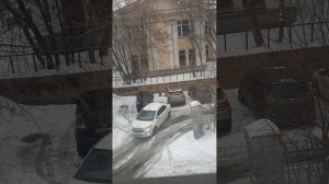 Воруют бензин из каршеринга