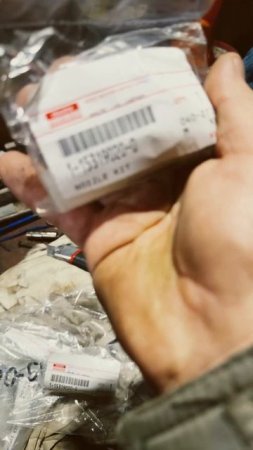 Оригинальные распылители ISUZU 6HH1
