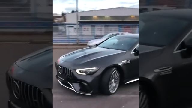 Mercedes AMG GT 63 S смотреть онлайн