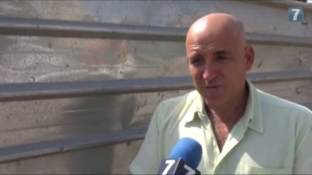 Петах-Тиква: прекращение строительства, отлов нелегалов