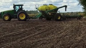 Посевной комплекс John Deere 730