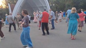 НАКУКУЙ КУКУШКА ДОЛГИХ ЛЕТ НАМ ЛЮБИТЬ❤️ ТАНЦЬІ В ПАРКЕ ГОРЬКОГО❤️ ХАРЬКОВ 2023