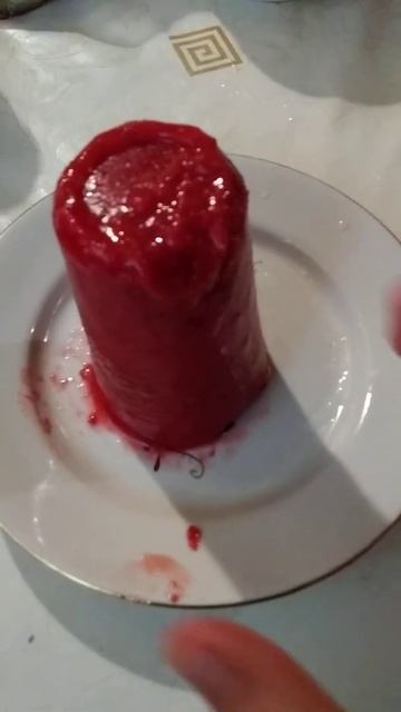 Домашнее  чудесное  мороженое из  клубники!!!