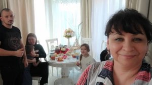 Как прошел праздник? Вот это сюрприз. Романтический вечер. Вся семья в сборе. Жизнь в деревне.