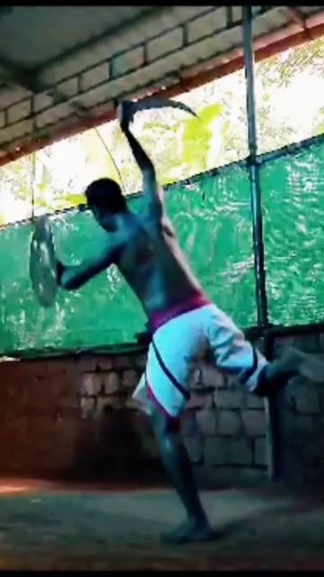 Kalaripayattu | Ancient Indian Martial Arts | Indian Sword ⚔️ #kalarippayattu #martialarts #shorts смотреть онлайн