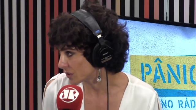 "É natural os filhos terem vergonha dos pais", diz Cynthia Benini | Pânico смотреть онлайн