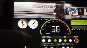 катаюсь в игре симулятор московского метро 2D