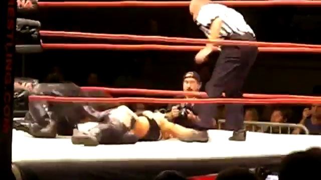 Tara vs Angelina Love 2nd match смотреть онлайн