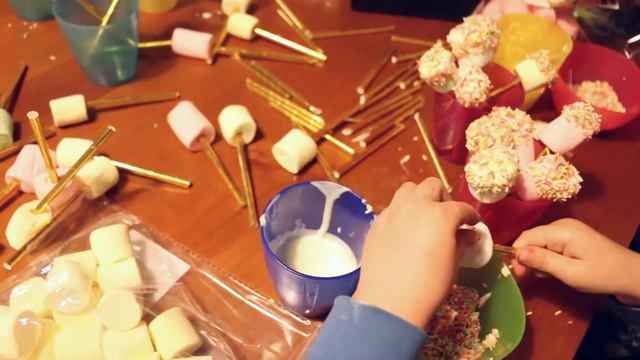 DIY Rainbow and Unicorn Cake Pop Stand