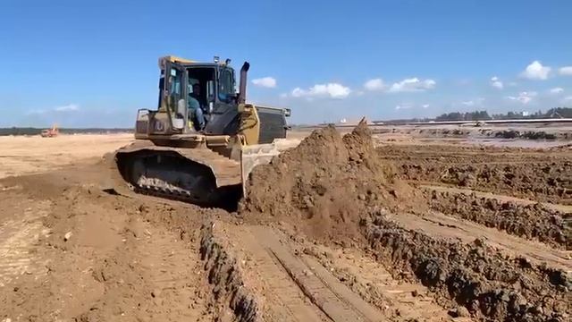 Аренда бульдозера в Петербурге: под ключ, с доставкой и обслуживанием смотреть онлайн