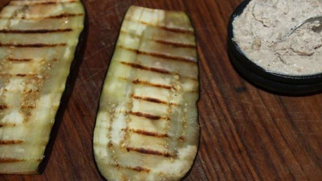 Овощной сендвич из баклажанов с начинкой