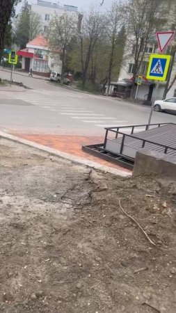 Кисловодск. Жители ул. Героев Медиков 7 ждут наведения благоустройства! 21.04.2025 г.