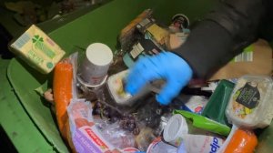 Dumpster Diving (Germany) : BIYAYA O BASURA, NAKA-JACKPOT NGA BA???
