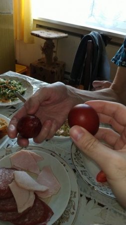 Игра в битки, во время Пасхи