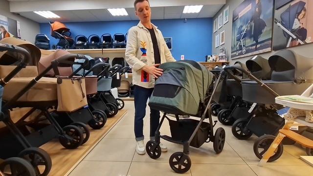 Espiro Husky - коляска с самой лучшей комплектацией на рынке - от теплых муфт до конверта