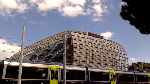 ETR 425 Jazz sul Regionale (R 12012) Ancona - Rimini in partenza dalla stazione di Riccione смотреть онлайн