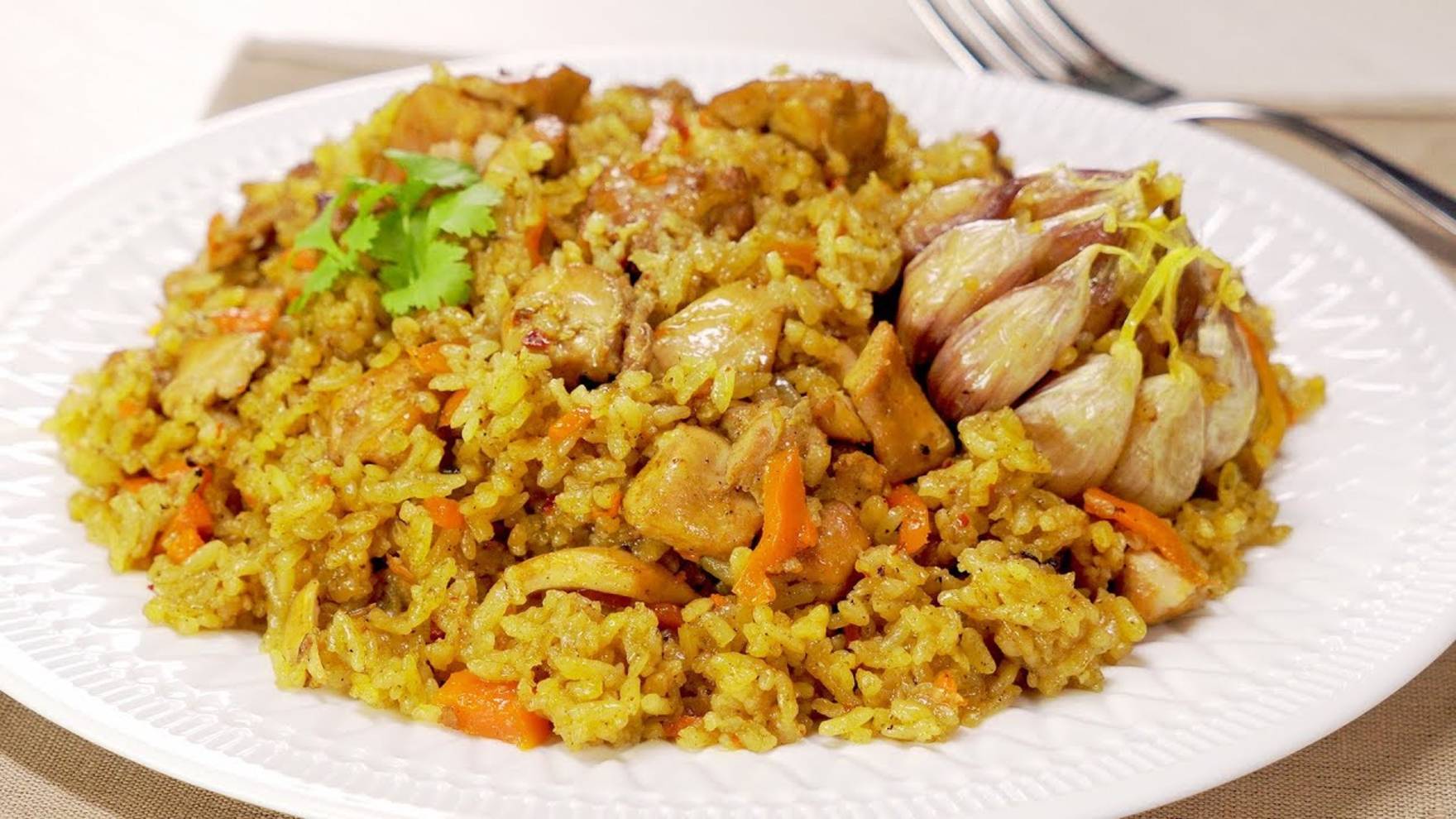 Рецепт плова с курицей! ПЛОВ С КУРИЦЕЙ - рассыпчатый рис и нежные кусочки мяса.