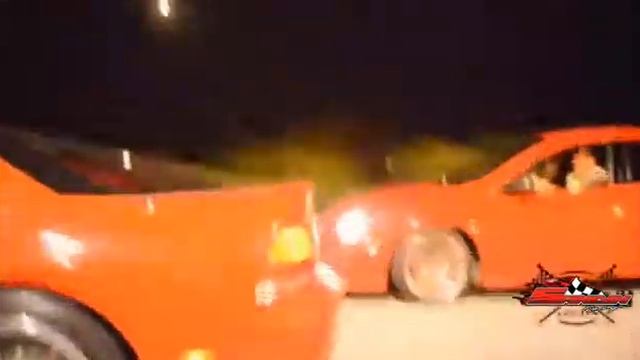 Neon SRT 4 vs Viper SRT 10 смотреть онлайн