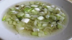 Салат с маринованными грибами и маслинами