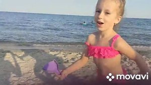 Алиса на море