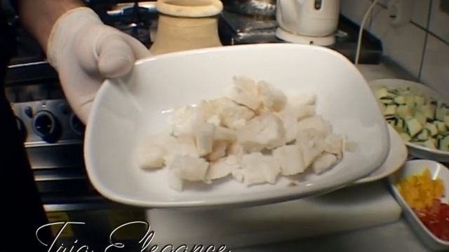 Tria Terrace Restaurant смотреть онлайн