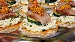 Сразу два варианта вкусных, недорогих бутетбродов. Закуски на весений стол.