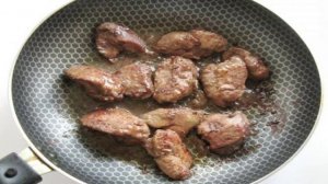 Куриная печень с красным вином