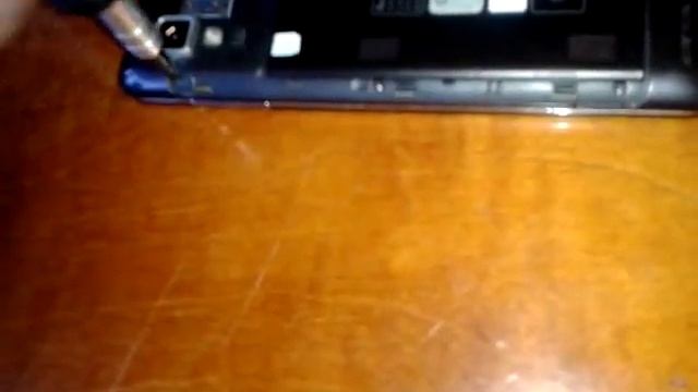 Как поменять батарею на Lenovo P780 (Часть 1 разборка) смотреть онлайн