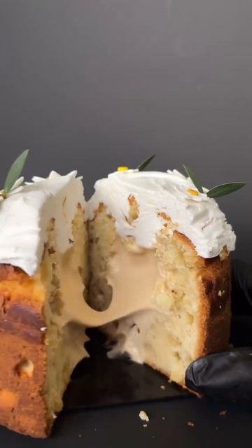 Кулич с начинкой «яблоко со взбитой карамелью» на Пасху🤍#кулич #Пасха #пасха2024 #куличинапасху смотреть онлайн