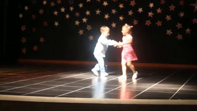 А мы такие зажигаем ..! смотреть онлайн