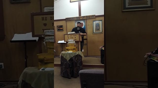 Daymon Haynie Beating on the door at midnight смотреть онлайн