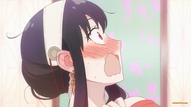 😍ПЕРВЫЙ ПОЦЕЛУЙ😅СЕМЬЯ ШПИОНА🥰 смотреть онлайн