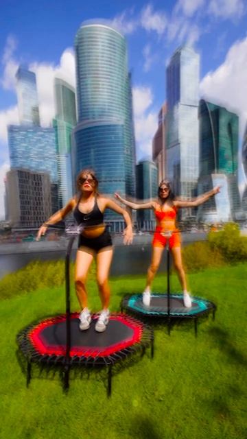 😏 Подготовка к бурной ночи, а как вы готовитесь?  #проджампинг #projumping #джампингфитнеснабатутах