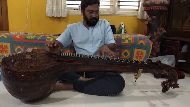 Tanjore Eakhaandam Veena concert quality at ARUNA MUSICALS