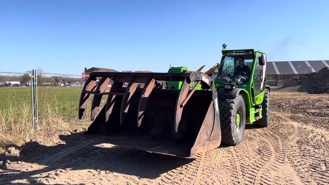 Merlo P55.9CS Telescopic Handler - Year: 2013 (Refnr. BM4377) смотреть онлайн