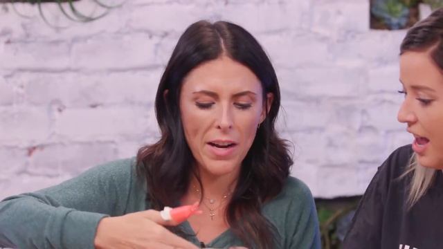 3 Ways to Remove Gel Nails At Home (Beauty Break) смотреть онлайн