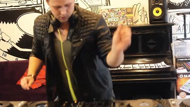 MYDJSHOP PRESENT DJSCHOOL. mixed by dj zuewi4.