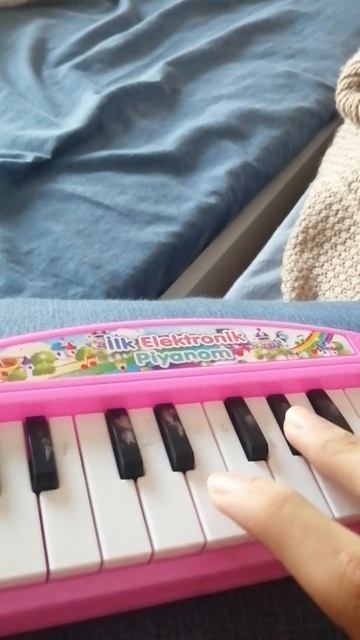 Stay On Mini Piano | Kid Lorai. & Justin Bieber | #shorts #music #song #piano #tutorial #stay #mini