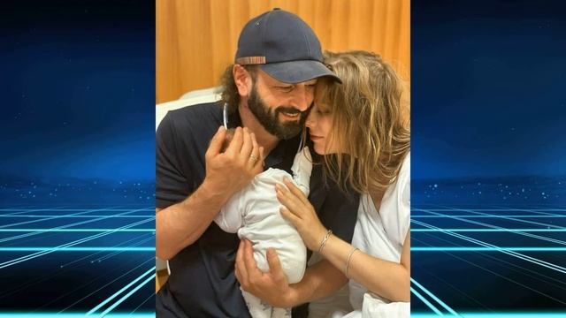 Лиза Арзамасова делится первыми фото из роддома