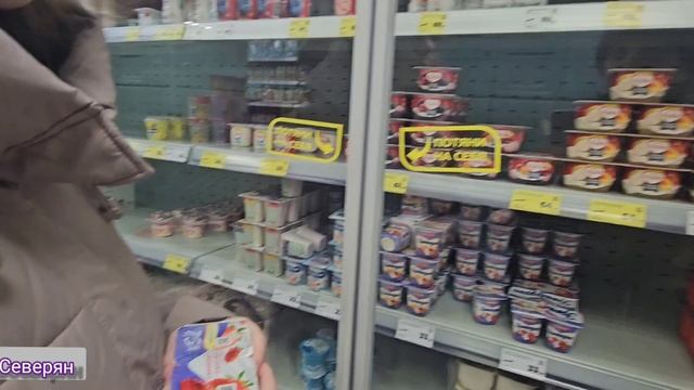 Мы живём на севере. Освящение куличей. Поход по магазинам. Город за полярным кругом