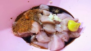 Куриное филе в соевом соусе на сковороде