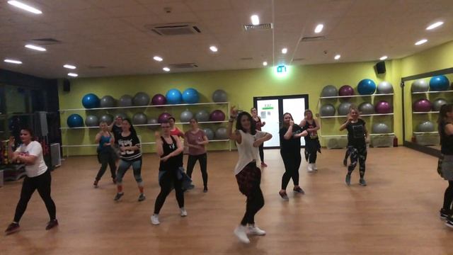 Lalo Ebratt, Sebastián Yatra, Yera - Déjate Querer ft. Trapical Minds, Zumba Fitness choreo смотреть онлайн