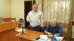 Чиновник, который сначала хамил людям, а потом стал поджигать дома соседей, до конца отрицал вину