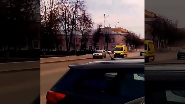 Скорая спешит на помощь