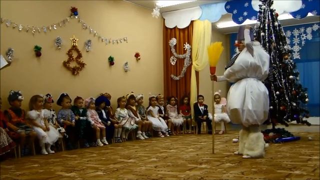 Новый год 2014 "Малыши-крепыши" МБДОУ № 176 г. Екатеринбург смотреть онлайн