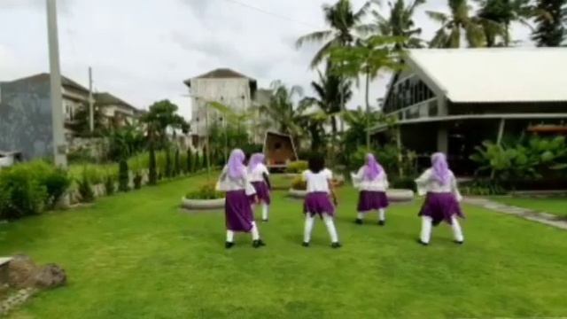 One Too Many смотреть онлайн