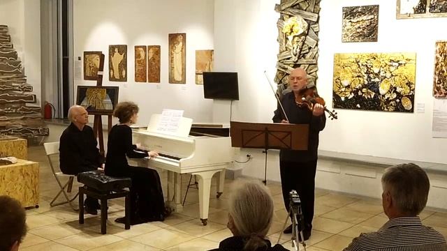 П.И.Чайковский - Г.Кассадо". Размышление" для скрипки и фортепиано смотреть онлайн