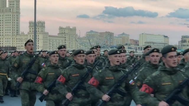 Ночная репетиция Парада Победы 2019 смотреть онлайн